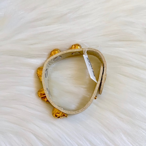 Bansri Skull Dagger Cream Faux Leather Bracelet - Picture 8 of 8